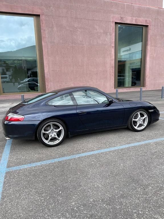 Gebraucht Porsche 911 Carrera 320 PS (235 kW) 2004 Blau Coupé