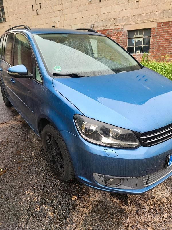Blau Gebraucht 2012 VW Touran Van / Kleinbus | 5.999 € (Guter Preis) - Bild 1/4