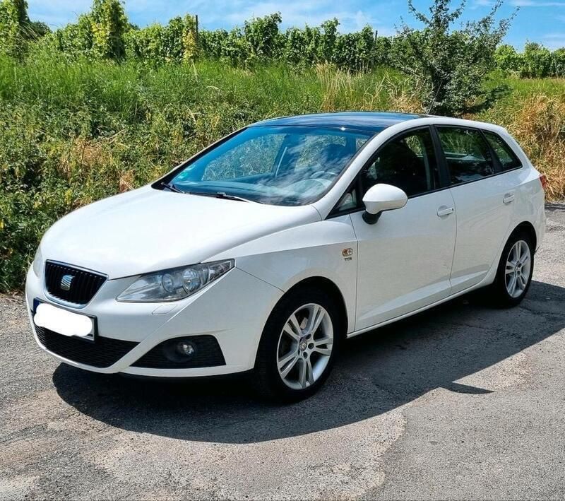 Weiß Gebraucht 2011 Seat Ibiza ST Kombi | 3.200 € (Superpreis) - Bild 1/4