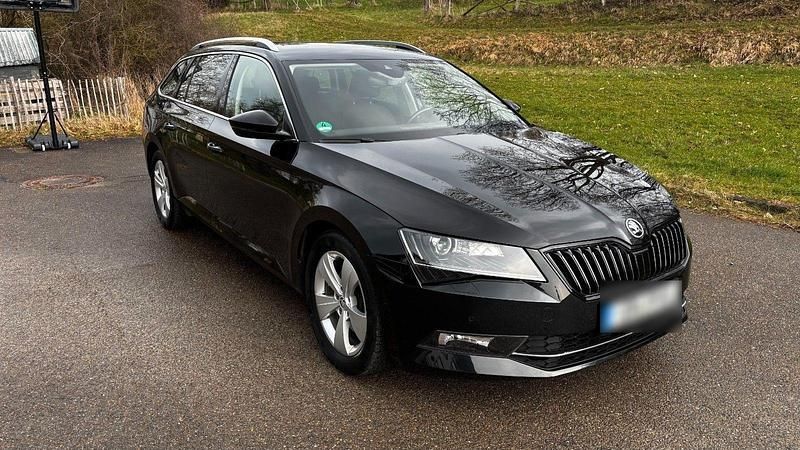 Gebraucht Skoda Superb 190 PS (139 kW) 2019 Schwarz Kombi