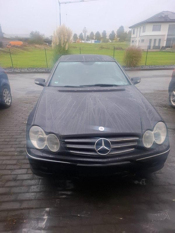 Schwarz Gebraucht 2006 Mercedes CLK280 Coupé | 5.300 € - Bild 1/4