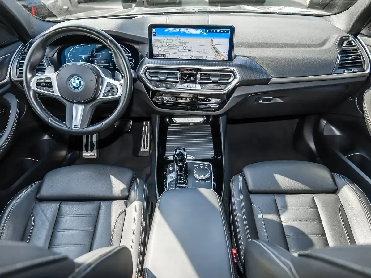 Gebraucht BMW X3 M Sport 184 PS (135 kW) 2022 Black sapphire SUV