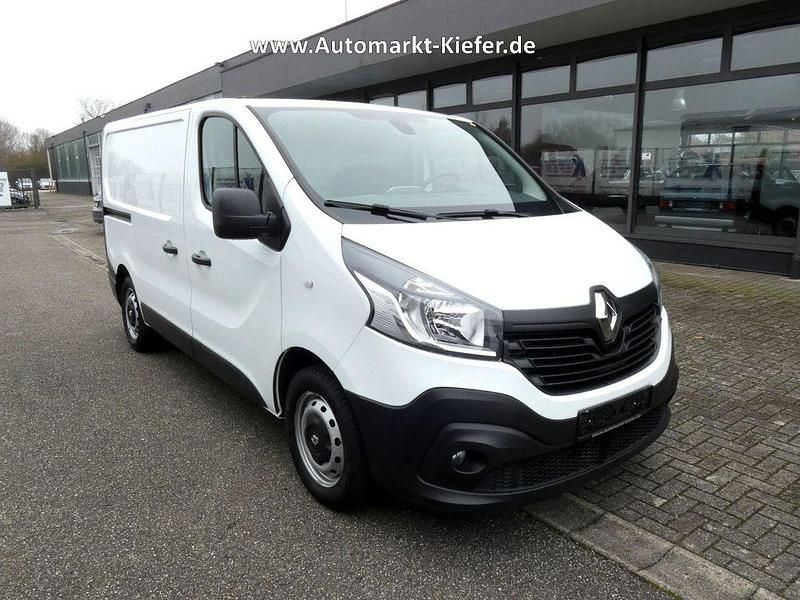 Gebraucht Renault Trafic 125 PS (91 kW) 2017 Weiß Van / Kleinbus