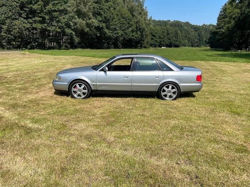 Gebraucht Audi S6 328 PS (241 kW) 1996 Silber Limousine