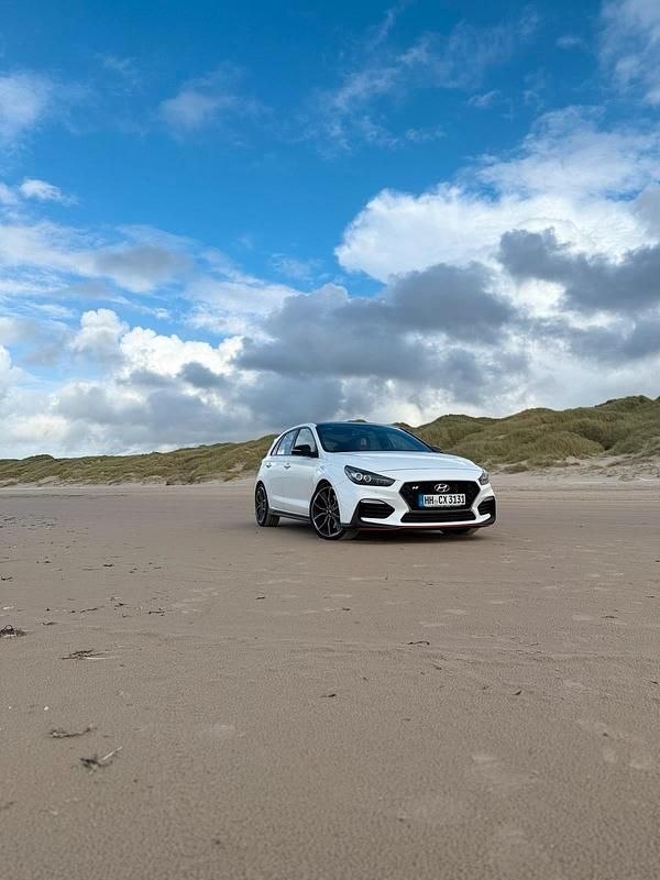 Gebraucht Hyundai i30 275 PS (202 kW) 2018 Weiß Kleinwagen