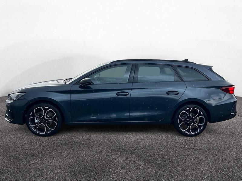 Gebraucht Cupra Leon 204 PS (150 kW) 2025 Magnetic grau Limousine