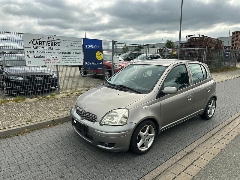 Grau Gebraucht 2005 Toyota Yaris Edition-S Kleinwagen | 2.499 € (Etwas zu teuer) - Bild 1/4