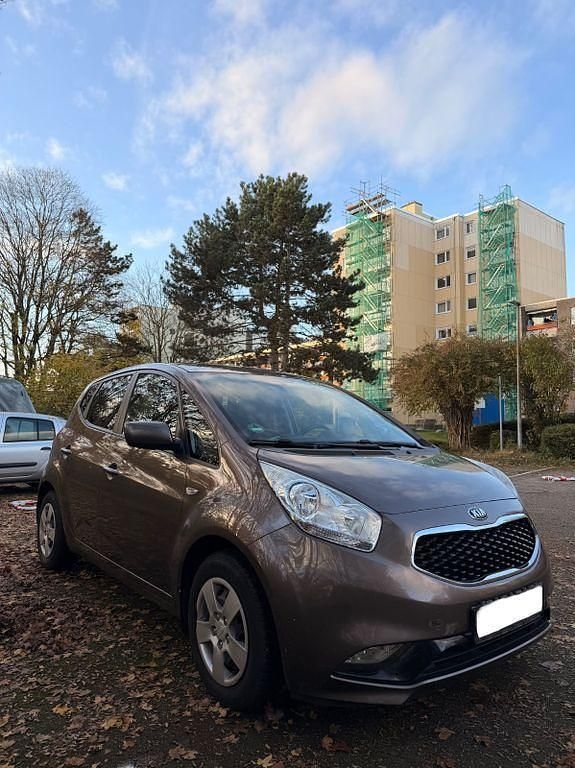Braun Gebraucht 2015 Kia Venga Kleinwagen | 5.500 € (Fairer Preis) - Bild 1/4