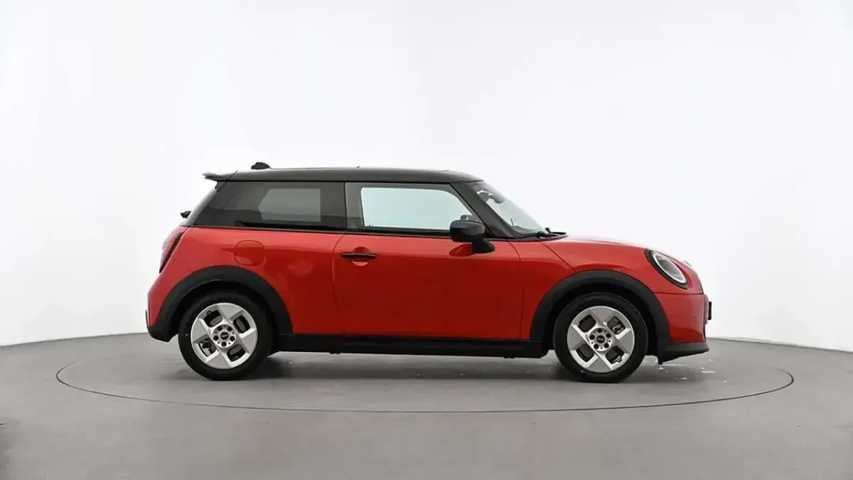 Gebraucht Mini Cooper S Classic 204 PS (150 kW) 2024 Rot Kleinwagen