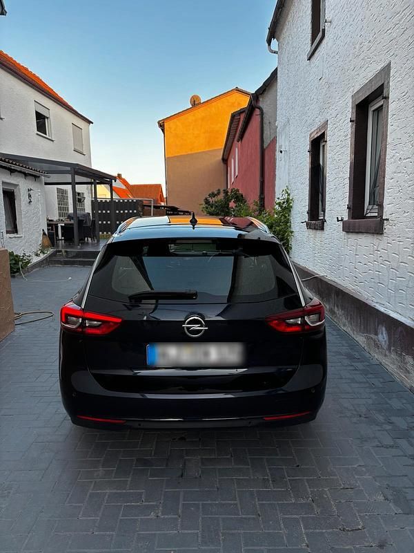 Gebraucht Opel Insignia 170 PS (125 kW) 2018 Blau Kombi