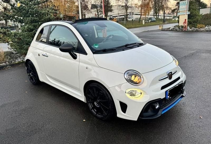 Gebraucht Abarth 595C 165 PS (121 kW) 2022 Weiß Cabrio