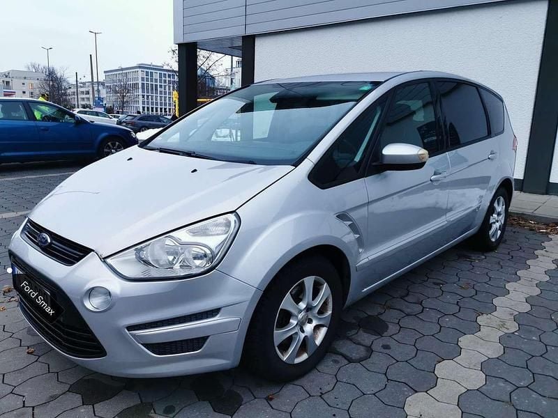 Silber Gebraucht 2010 Ford S-MAX Trend Van / Kleinbus | 5.200 € (Guter Preis) - Bild 1/4