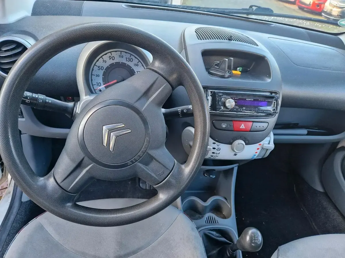 Gebraucht Citroën C1 68 PS (50 kW) 2011 Weiß Kleinwagen