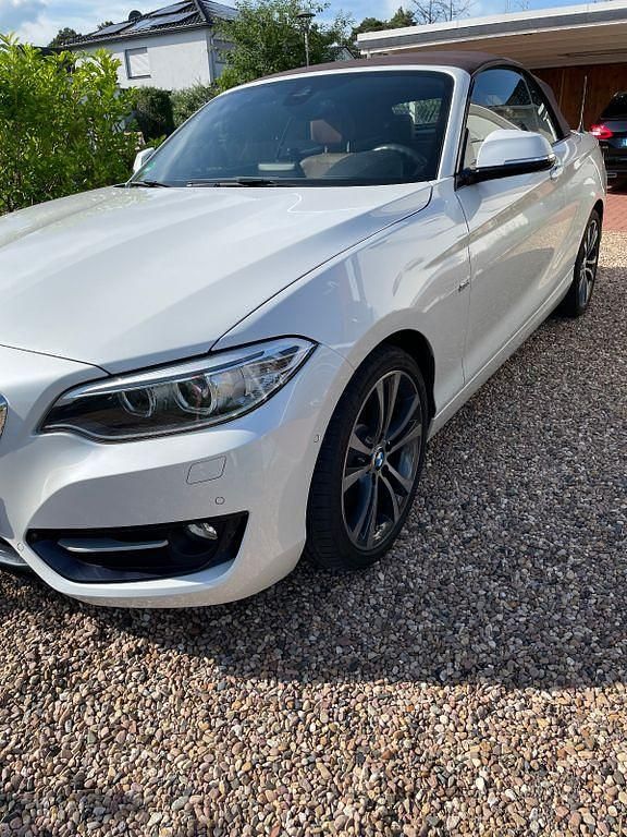 Gebraucht BMW 230 Sport Line 252 PS (185 kW) 2017 Weiß Cabrio