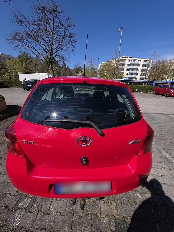 Gebraucht Toyota Yaris 87 PS (63 kW) 2007 Rot Kleinwagen