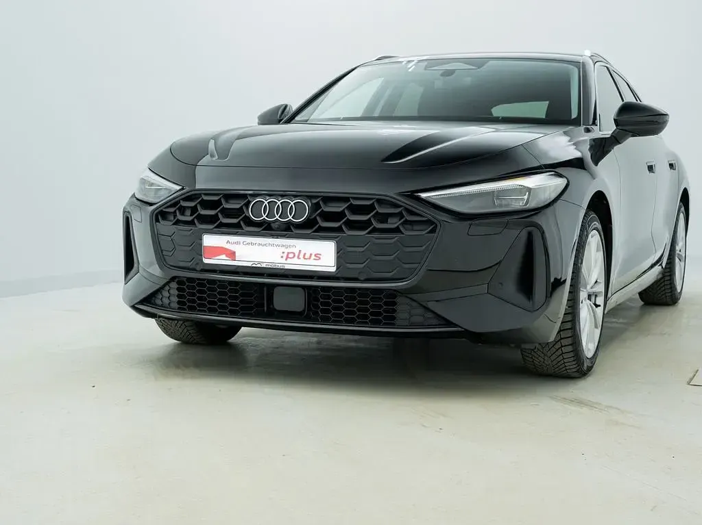 Gebraucht Audi A5 Sport 204 PS (150 kW) 2025 Mythosschwarz metallic Kombi