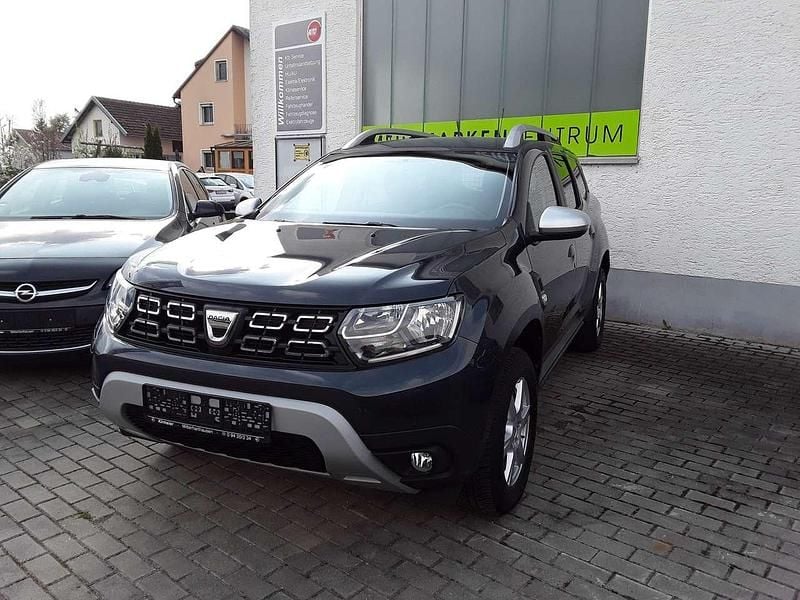 Gebraucht Dacia Duster 131 PS (96 kW) 2021 Grau "comete" SUV