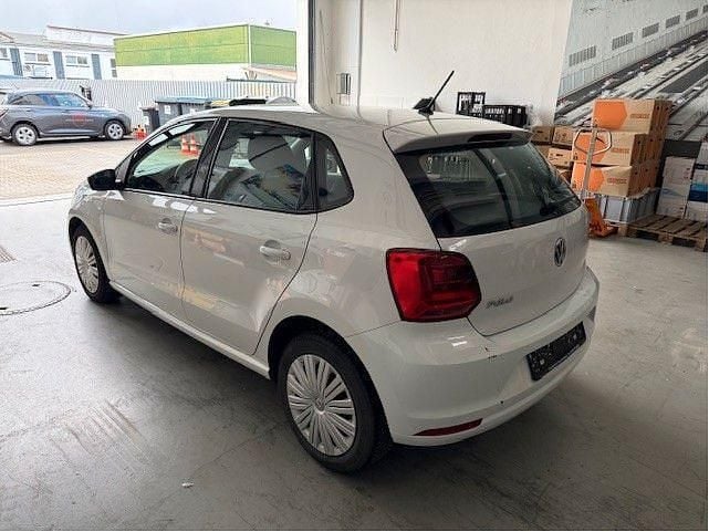 Gebraucht VW Polo Comfortline 75 PS (55 kW) 2016 Weiß Limousine