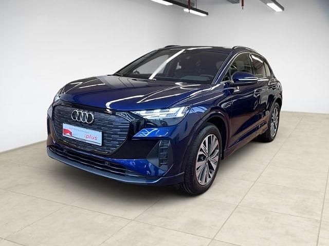Gebraucht Audi Q4 e-tron Ambiente 150 kW (204 PS) 2022 Navarrablau metallic SUV