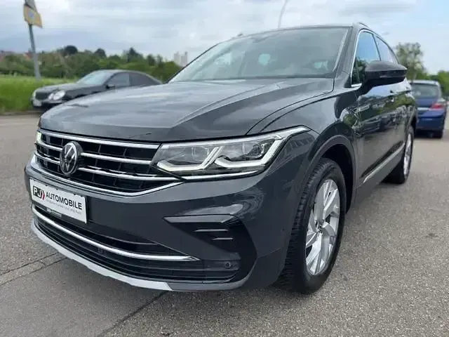 Gebraucht VW Tiguan Elegance 150 PS (110 kW) 2022 Grau SUV