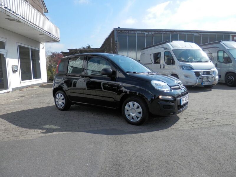 Schwarz Gebraucht 2020 Fiat Panda Urban Kleinwagen | 8.990 € (Fairer Preis) - Bild 1/4
