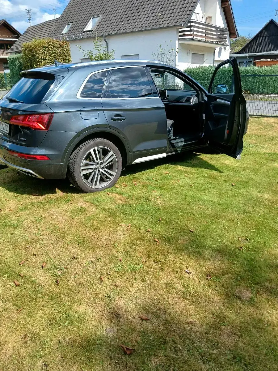 Gebraucht Audi Q5 Sport 192 PS (141 kW) 2019 Grau SUV