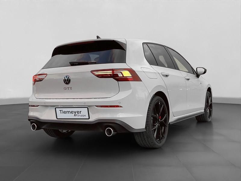 Neu VW Golf VIII GTI 265 PS (194 kW) 2026 Pure white schwarz Limousine