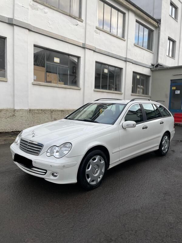 Weiß Gebraucht 2005 Mercedes 200 Kombi | 1.489 € (Superpreis) - Bild 1/4