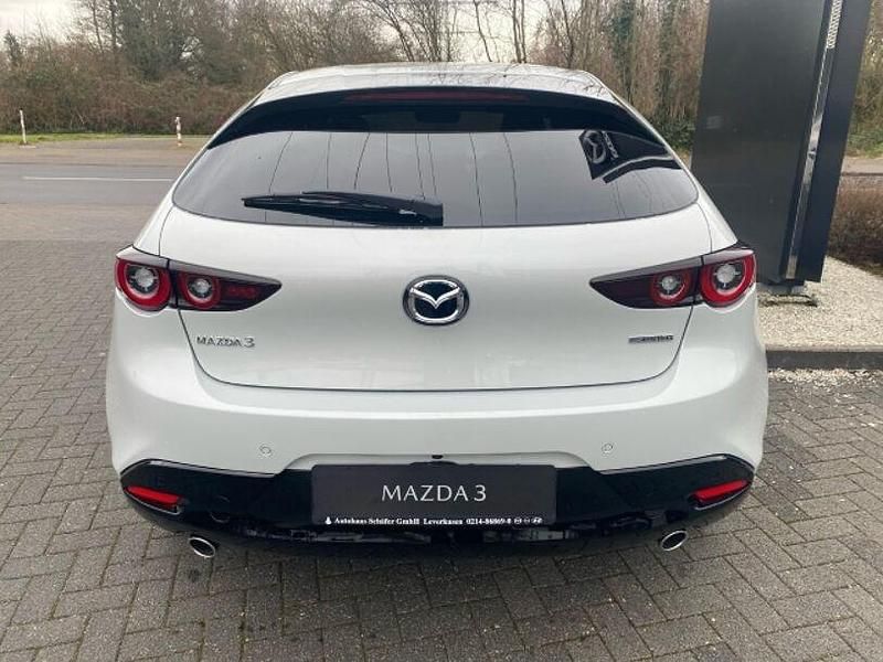 Neu Mazda 3 Homura-Line 140 PS (102 kW) 2026 Weiss Limousine