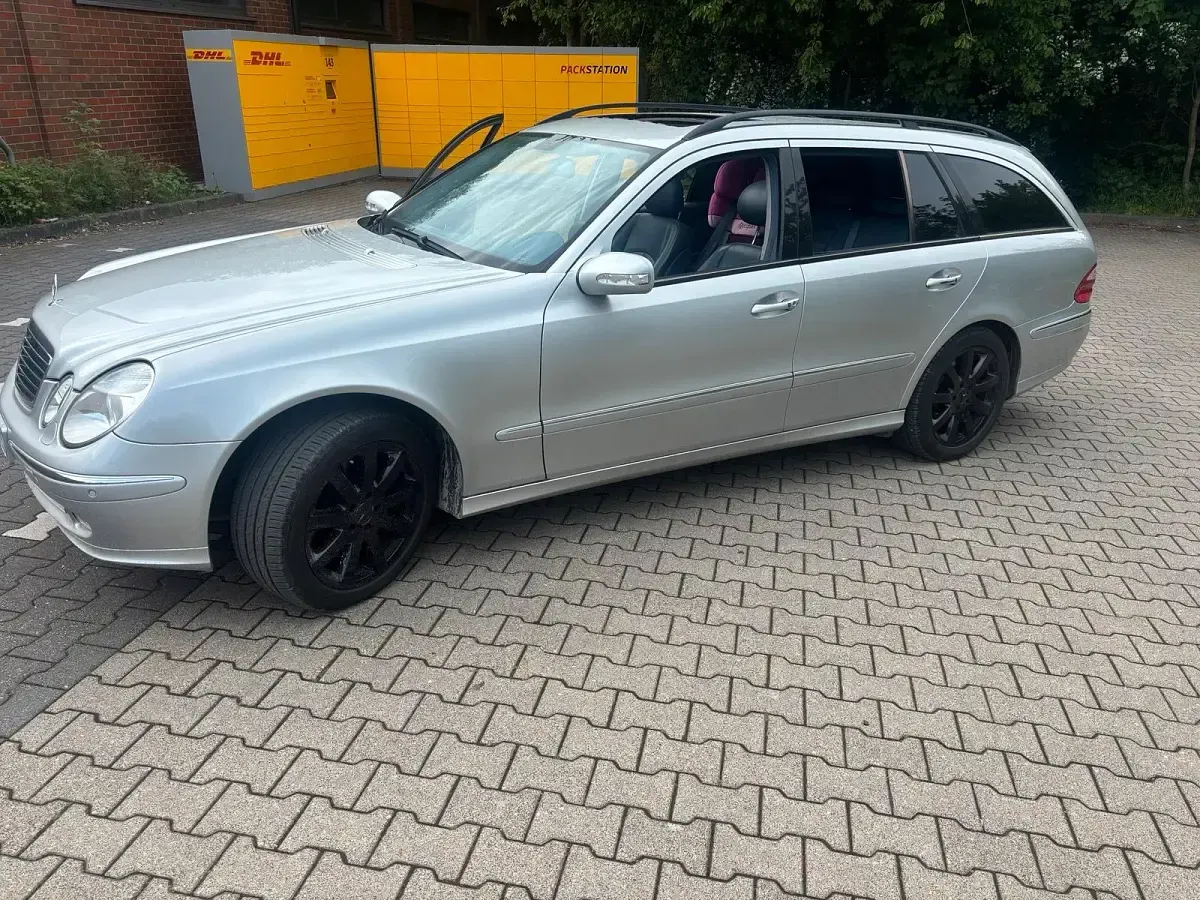 Gebraucht Mercedes E500 306 PS (225 kW) 2003 Silber Kombi