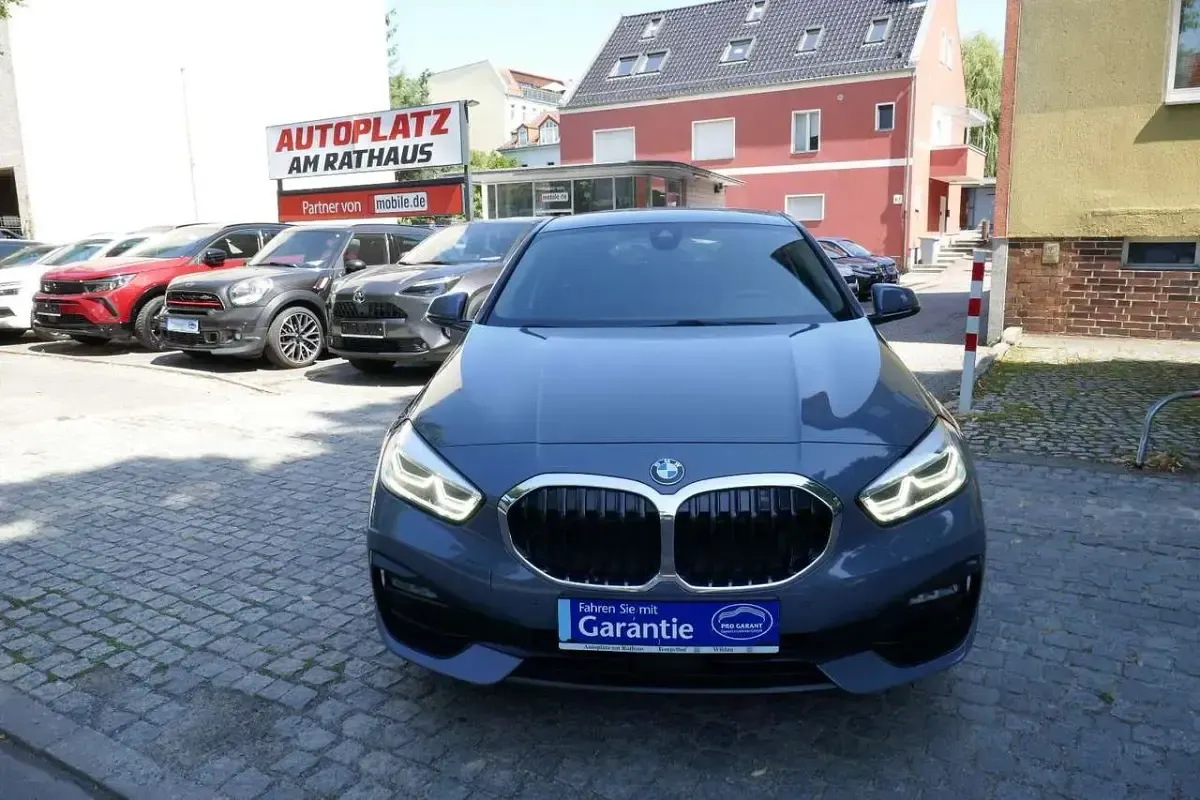 Gebraucht BMW 120 Sport Line 190 PS (139 kW) 2020 Grau Kleinwagen