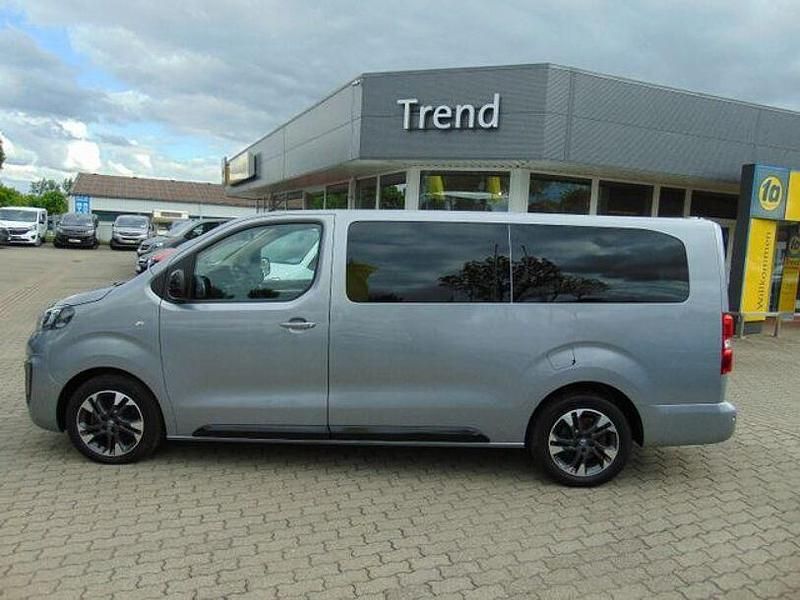 Grau Gebraucht 2020 Opel Zafira Life Van | 38.950 € (Teuer) - Bild 1/4
