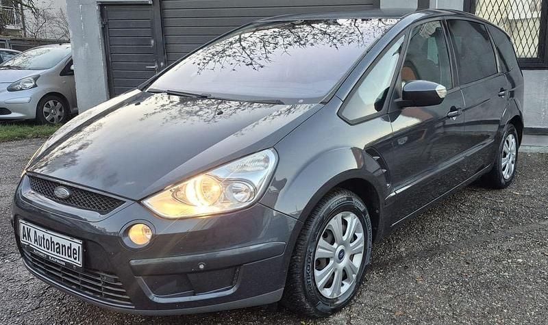 Gebraucht Ford S-MAX Trend 140 PS (102 kW) 2006 Grau Van / Kleinbus