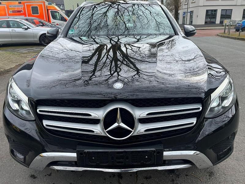 Gebraucht Mercedes GLC250 204 PS (150 kW) 2016 Schwarz SUV