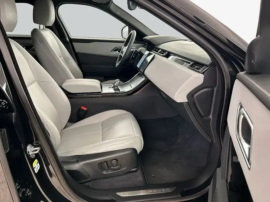 Gebraucht Land Rover Range Rover Velar SE Dynamic 250 PS (183 kW) 2023 Schwarz SUV