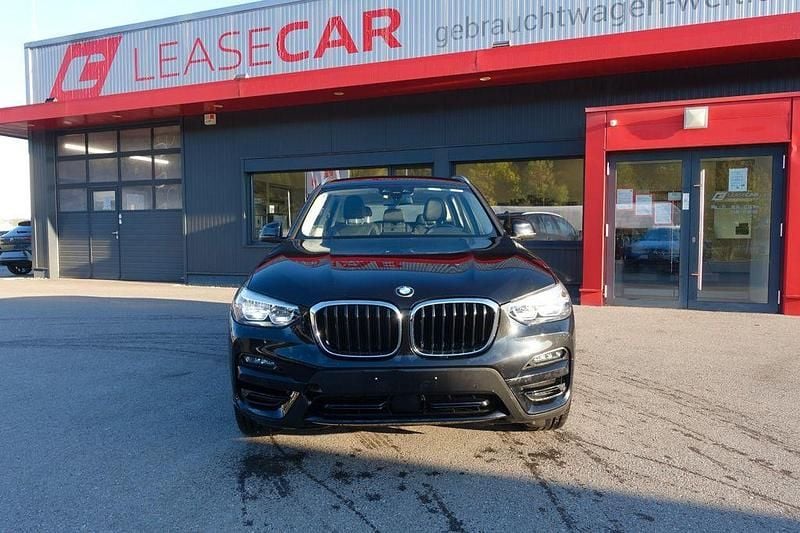 Schwarz Gebraucht 2021 BMW X3 Advantage SUV | 22.788 € - Bild 1/4