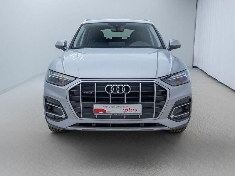 Gebraucht Audi Q5 Ambiente 265 PS (194 kW) 2022 Florettsilber metallic SUV