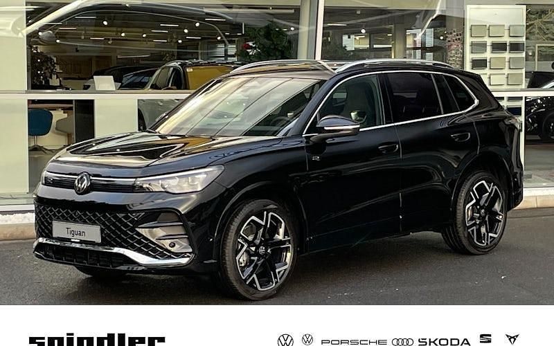 Schwarz Neu 2025 VW Tiguan R-line SUV | 59.396 € - Bild 1/4