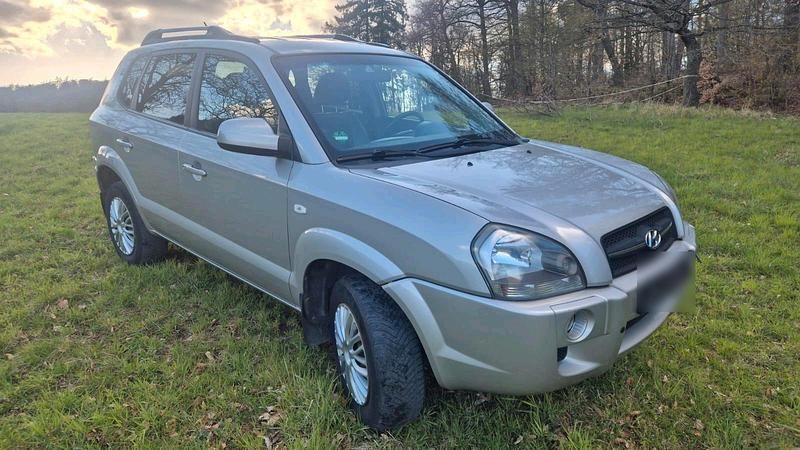 Gebraucht Hyundai Tucson 141 PS (103 kW) 2008 Silber SUV