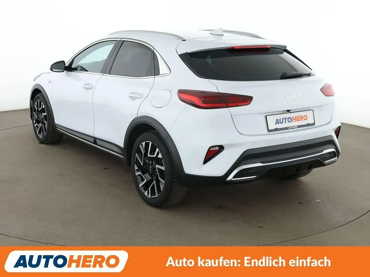 Gebraucht Kia XCeed Vision 160 PS (117 kW) 2022 Weiß SUV