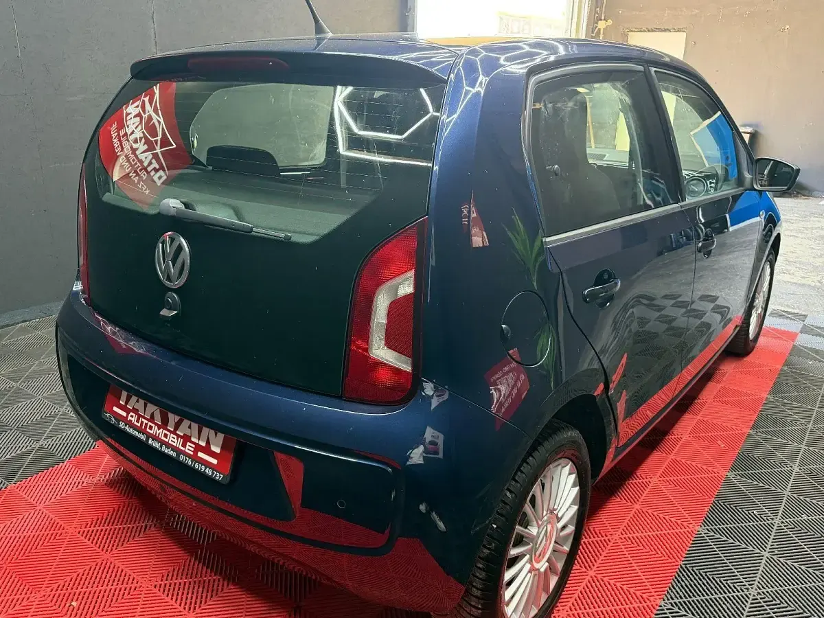Gebraucht VW up! high up! 75 PS (55 kW) 2013 Blau Kleinwagen