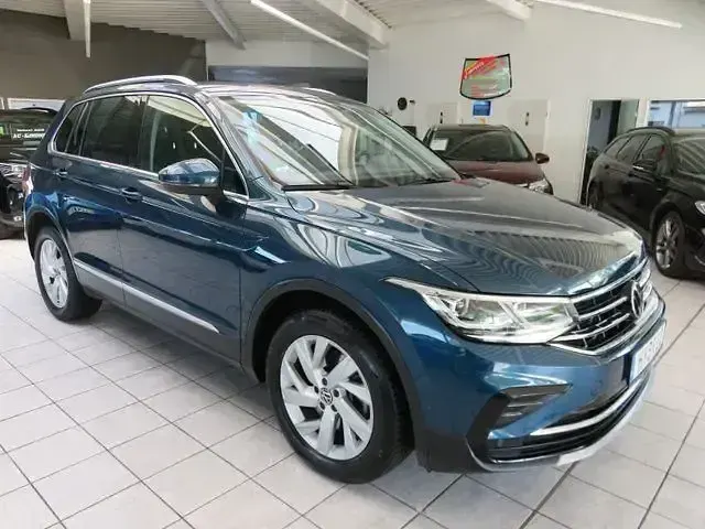 Gebraucht VW Tiguan Elegance 245 PS (180 kW) 2020 Blau SUV