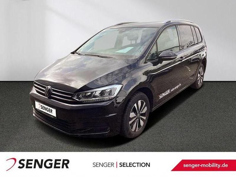 Deep black perleffekt Gebraucht 2023 VW Touran Comfortline Van / Kleinbus | 27.990 € (Etwas zu teuer) - Bild 1/3