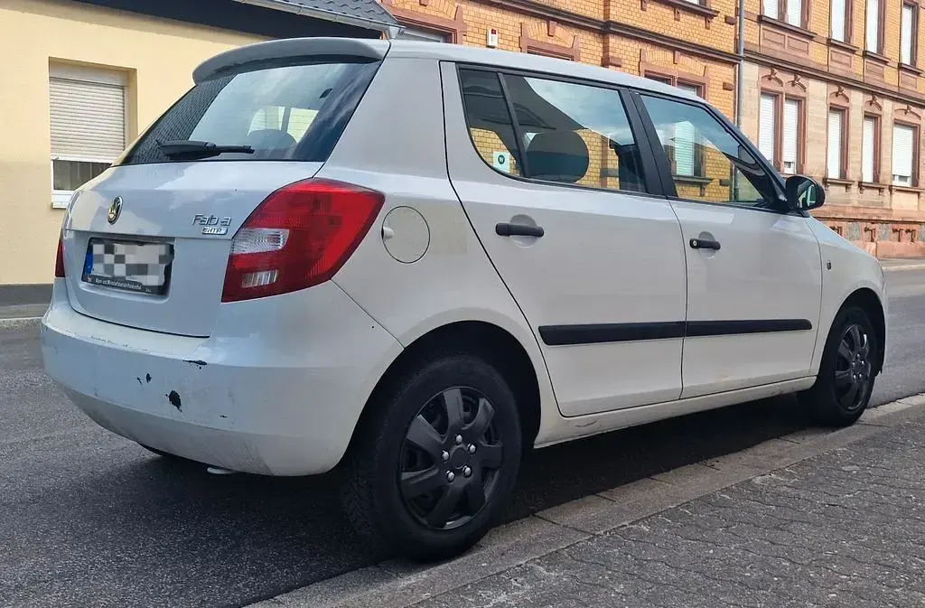 Gebraucht Skoda Fabia 60 PS (44 kW) 2007 Weiß Limousine