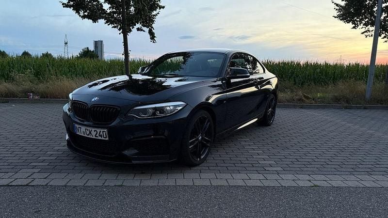 Schwarz Gebraucht 2018 BMW M240 M Sport Coupé | 30.790 € (Guter Preis) - Bild 1/4