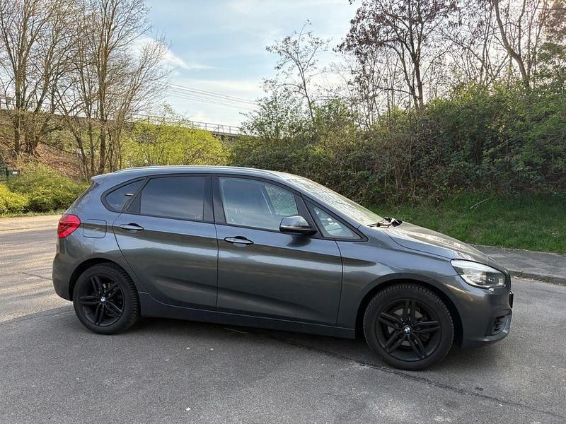 Używany BMW 218 Active Tourer 150 KM (110 kW) 2014 Szary Minivan