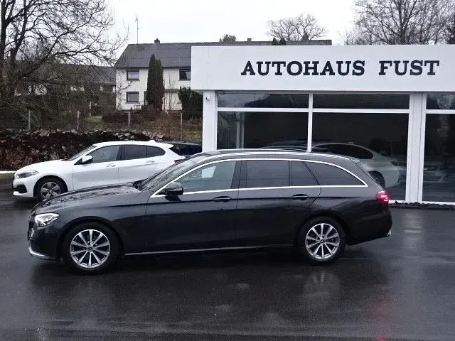 Occasion Mercedes E200 160 ch (117 kW) 2021 Gris Berline
