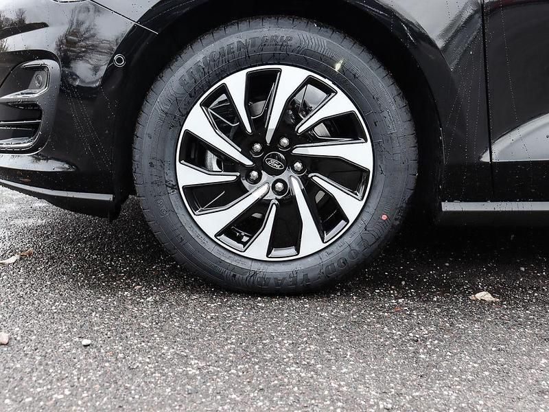 Gebraucht Ford Focus Titanium 125 PS (91 kW) 2025 Schwarz Limousine