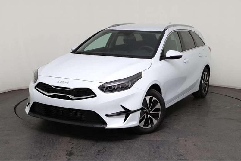 Weiß Neu 2025 Kia Ceed Sportswagon Kombi | 26.790 € (Fairer Preis) - Bild 1/4