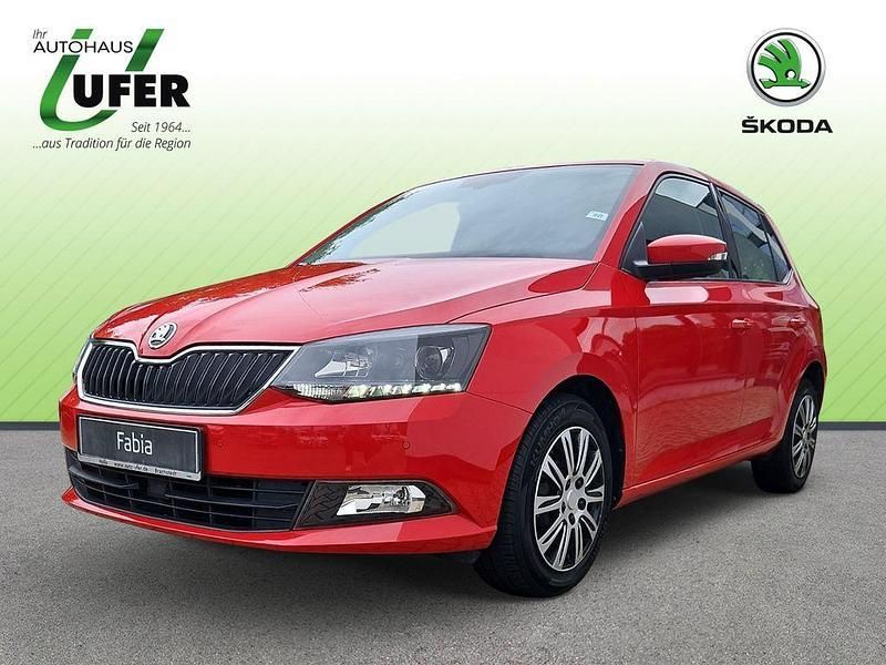 Rot Gebraucht 2016 Skoda Fabia Ambition Limousine | 6.990 € (Superpreis) - Bild 1/4